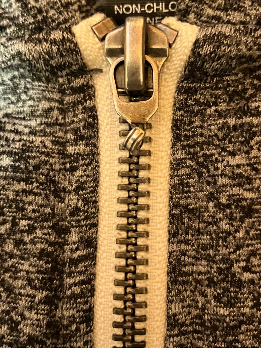 Vuori Halo Performance Hoodie 2.0 - Picture 5 of 6